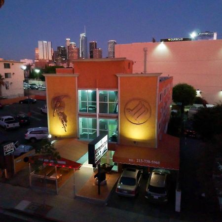 Metropolitan Inn & Suites Los Angeles Dış mekan fotoğraf